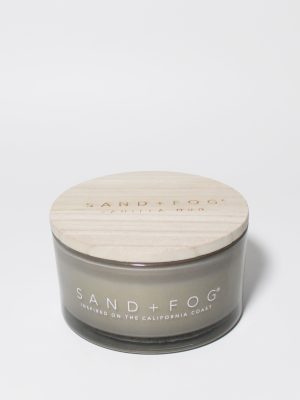 Vanilla Oud 10 oz scented candle